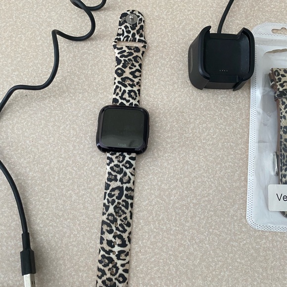 fitbit Accessories - Fitbit Versa 2 Rose Gold